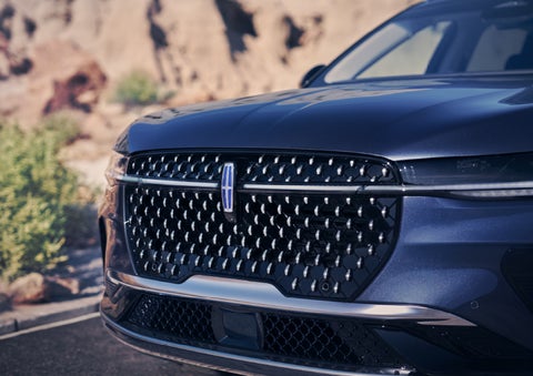 The stylish grille of a 2024 Lincoln Nautilus® SUV sparkles in the sunlight. | Northgate Lincoln in Port Huron MI