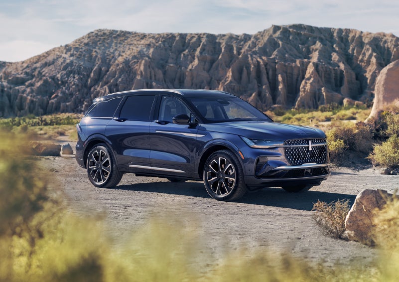 A 2024 Lincoln Nautilus® SUV is parked in a desert national park. | Northgate Lincoln in Port Huron MI