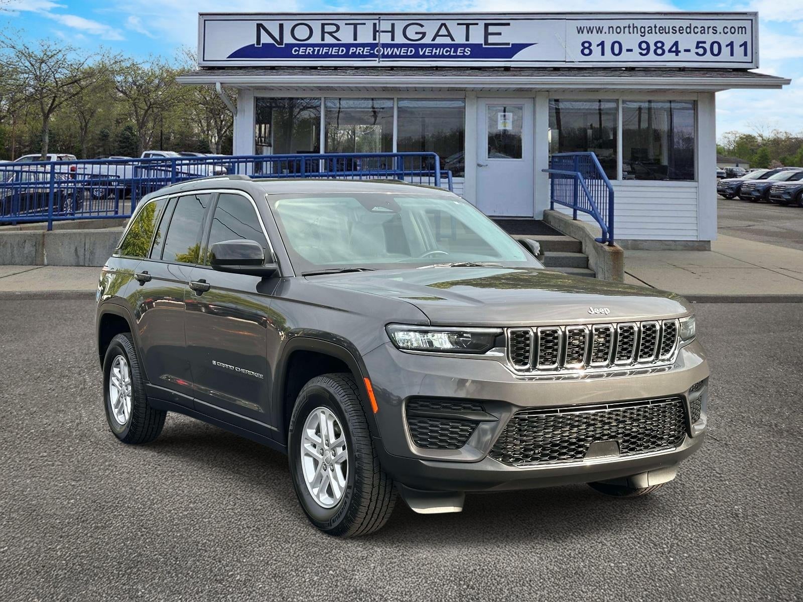 2022 Jeep Grand Cherokee Laredo 4x4