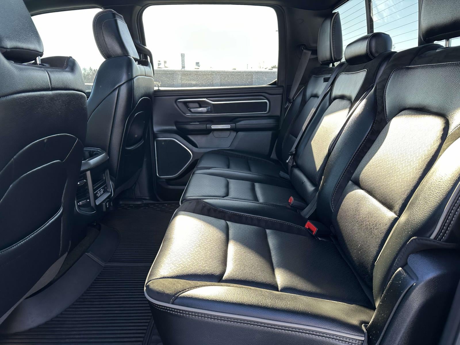 2021 RAM 1500 Laramie 4x4 Crew Cab 5'7 Box