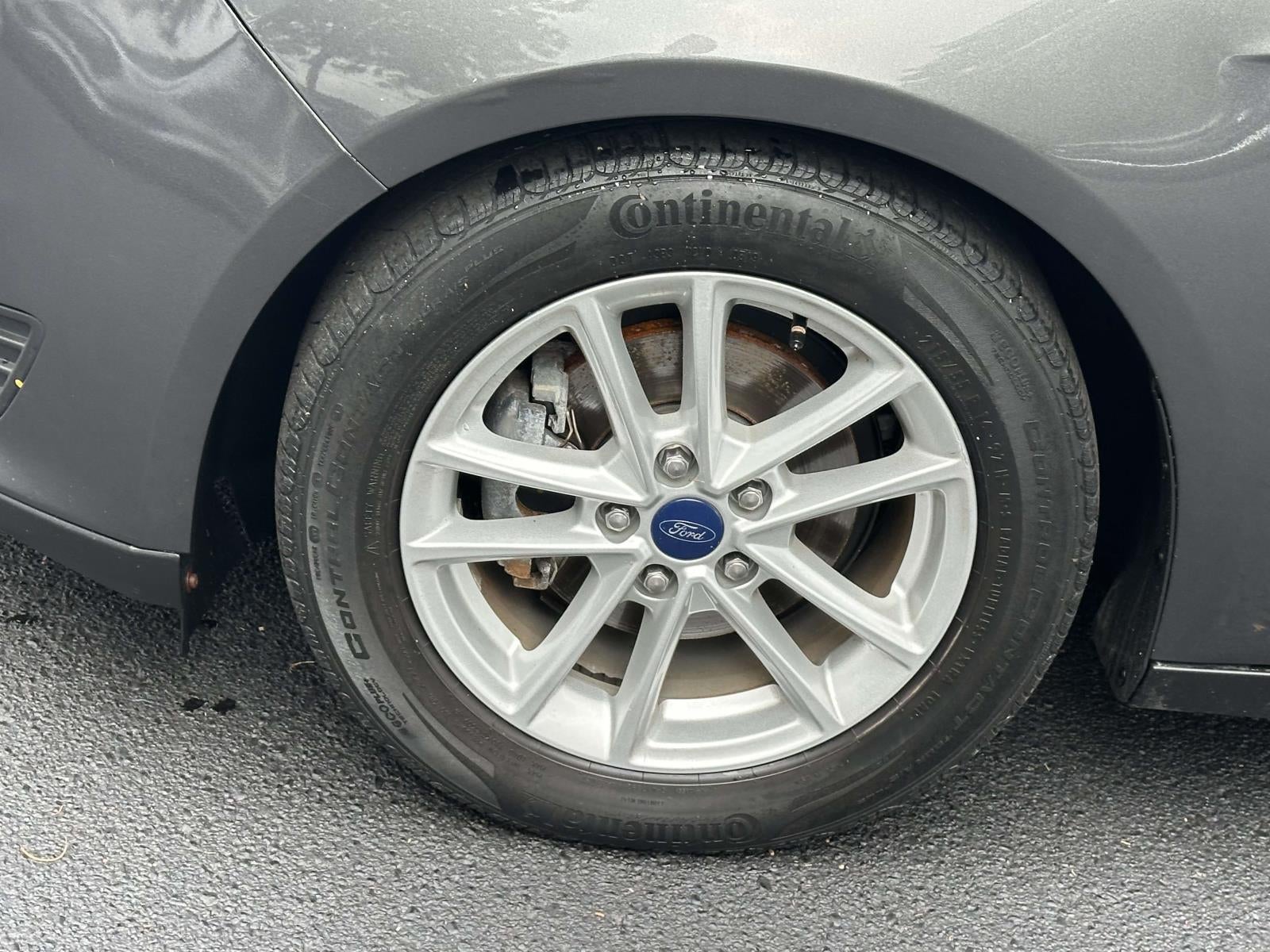2016 Ford Focus 5dr HB SE