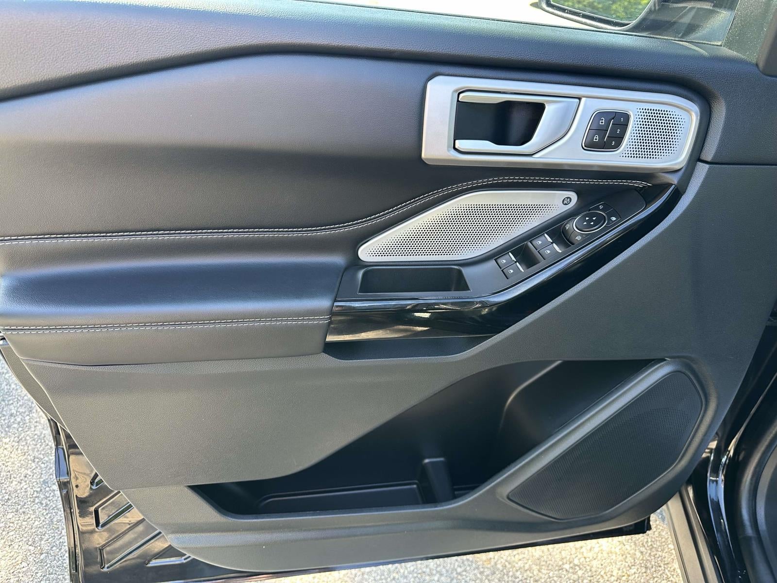 2024 Ford Explorer ST 4WD