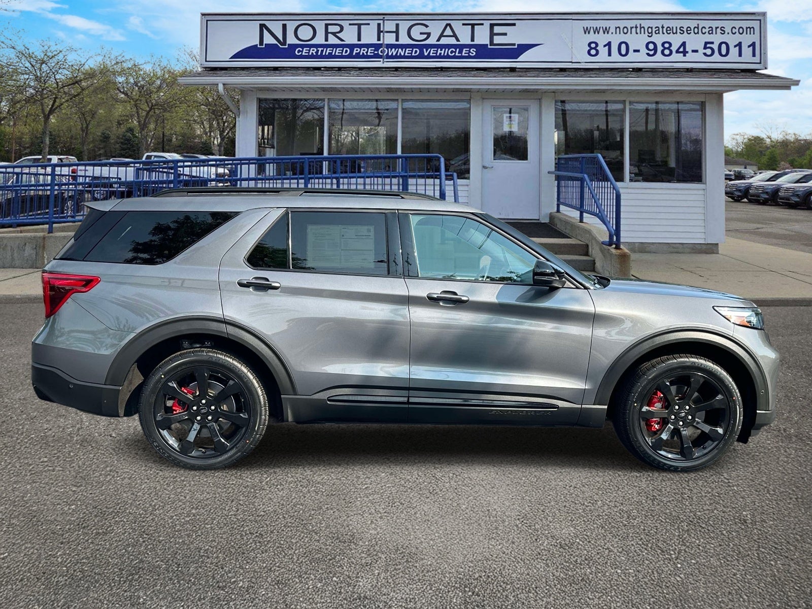 2022 Ford Explorer ST 4WD