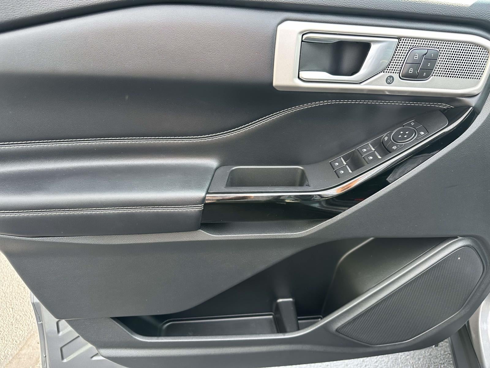 2022 Ford Explorer ST 4WD