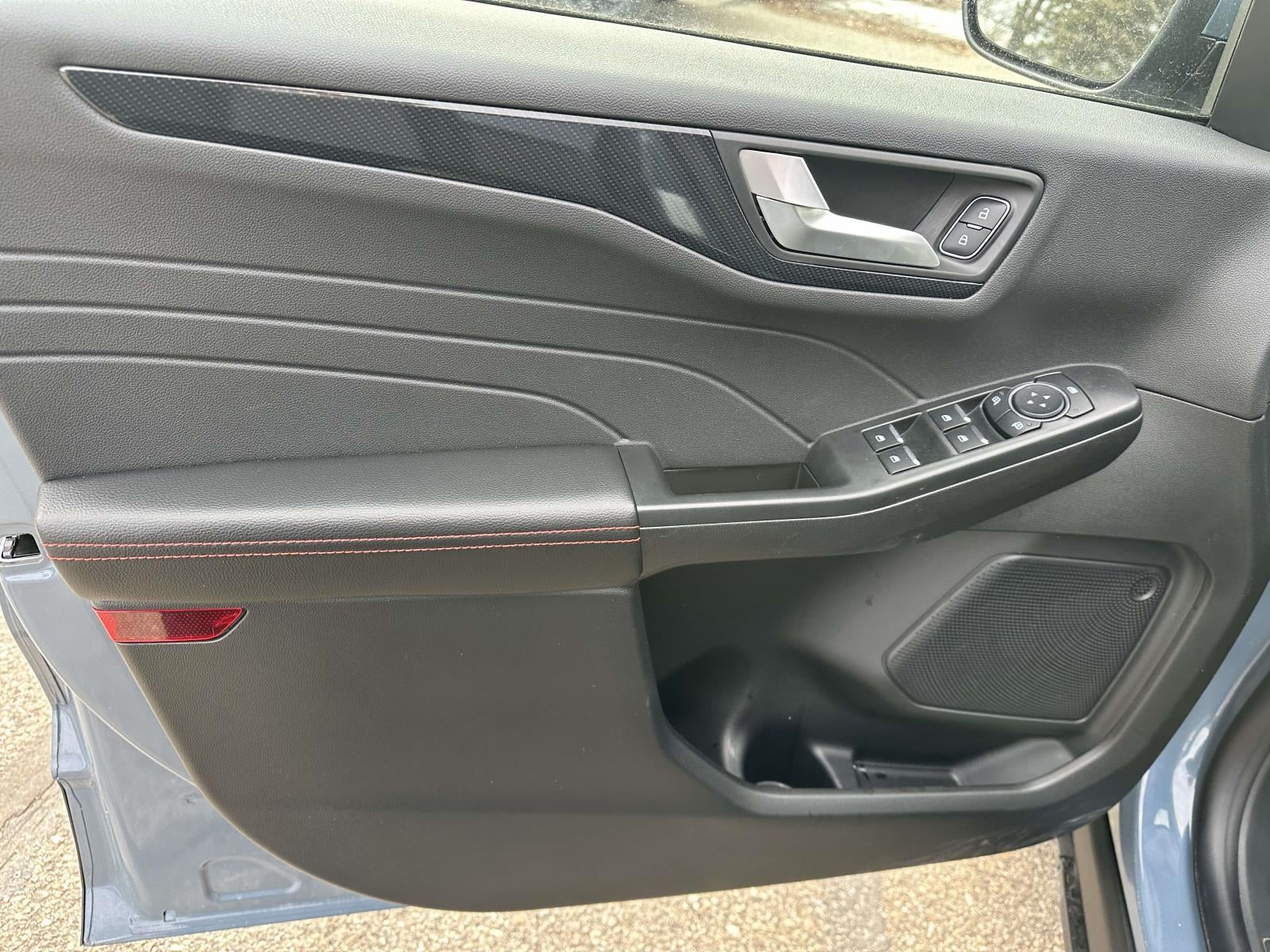 2026 Ford Escape ST-Line Select AWD