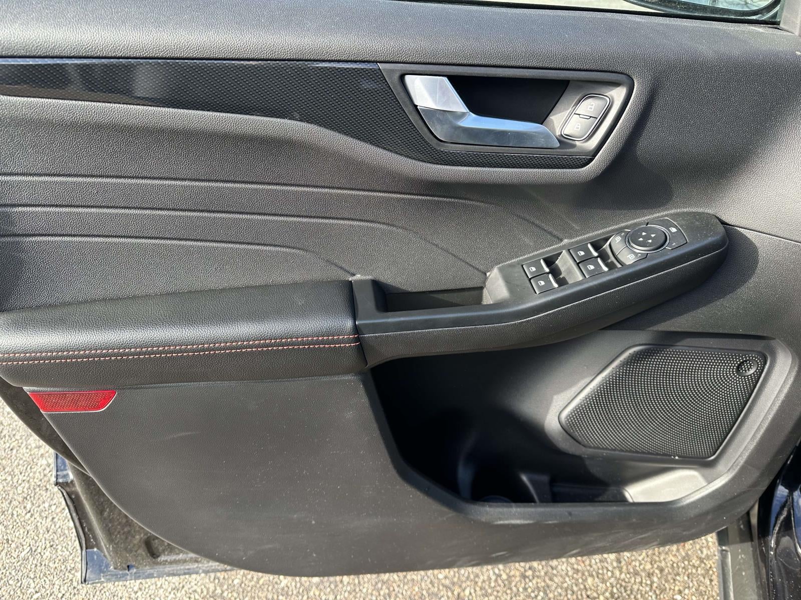 2026 Ford Escape ST-Line Select AWD