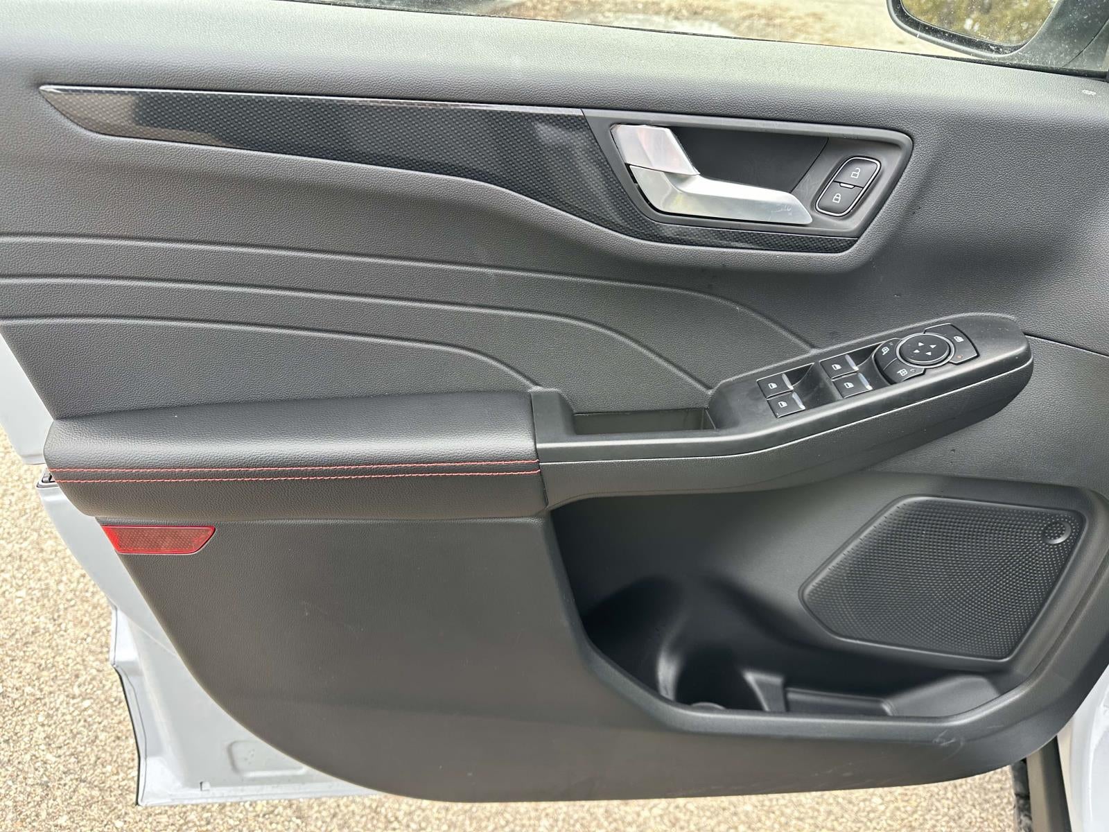 2026 Ford Escape ST-Line Select AWD