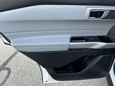 2023 Ford Explorer XLT 4WD