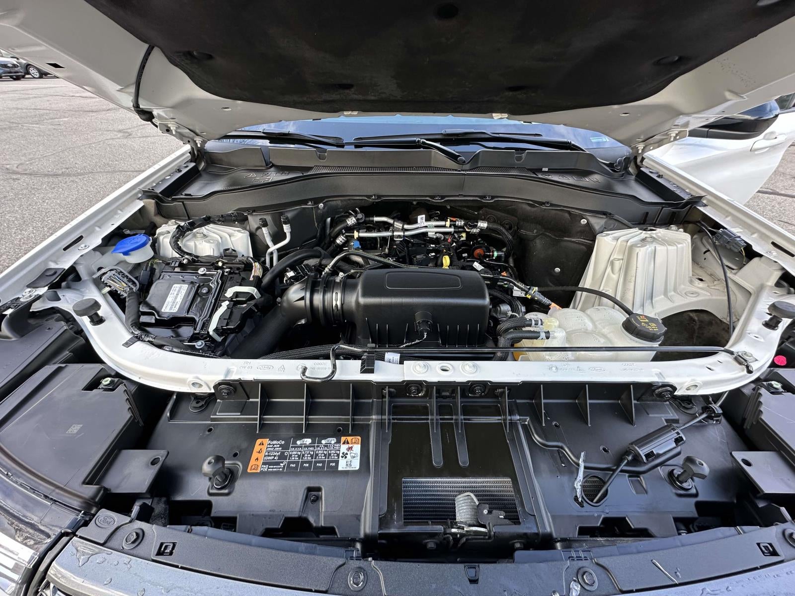 2023 Ford Explorer XLT 4WD