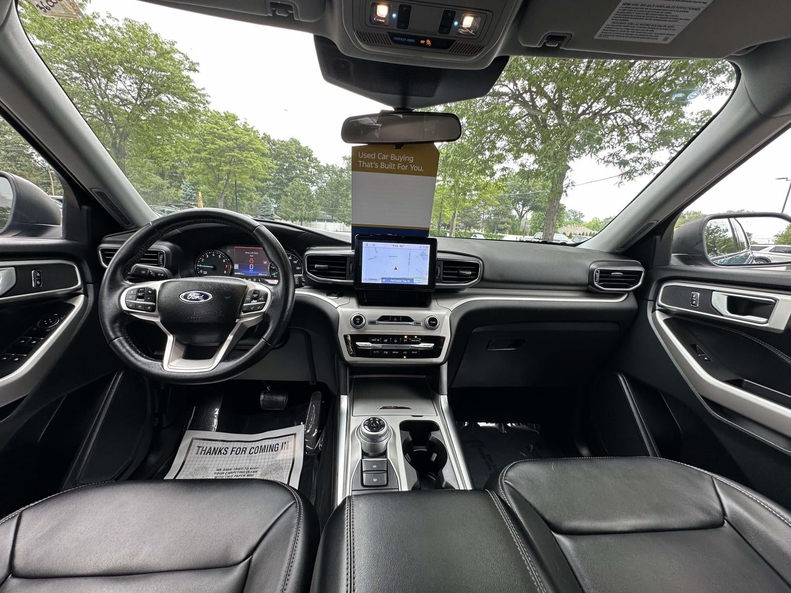2023 Ford Explorer XLT 4WD
