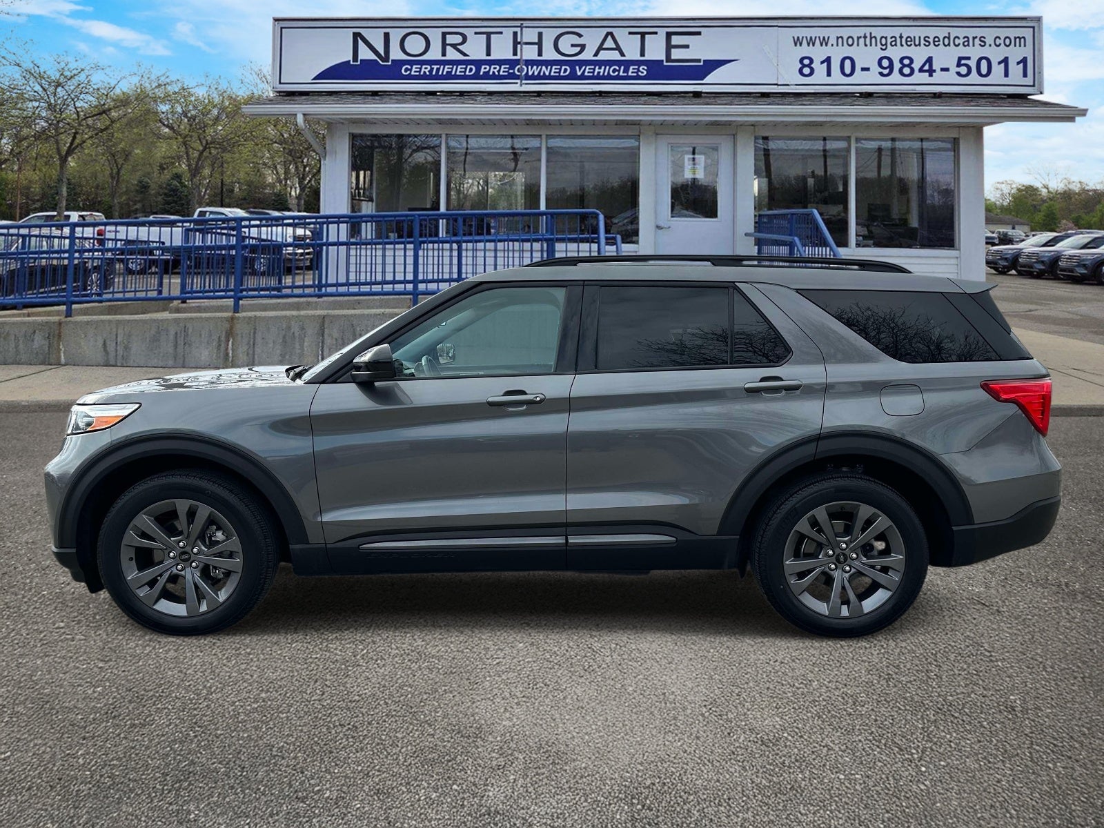 2023 Ford Explorer XLT 4WD