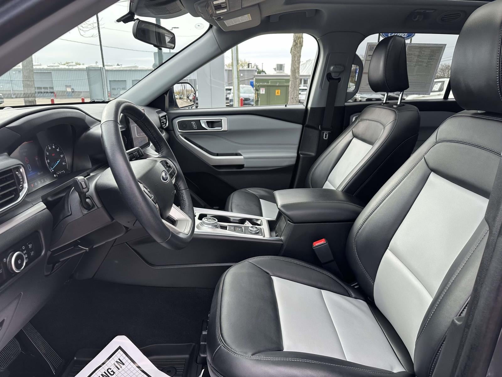 2023 Ford Explorer XLT 4WD