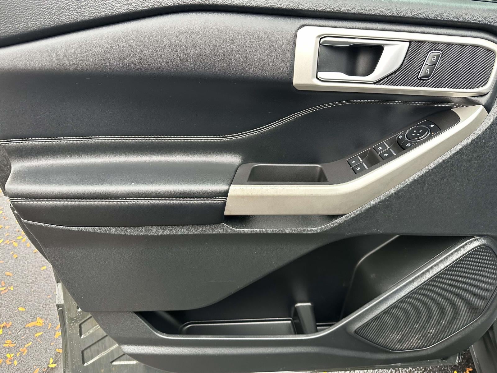 2023 Ford Explorer XLT 4WD