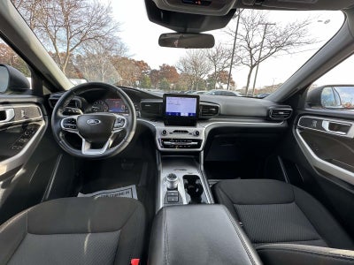 2023 Ford Explorer XLT 4WD