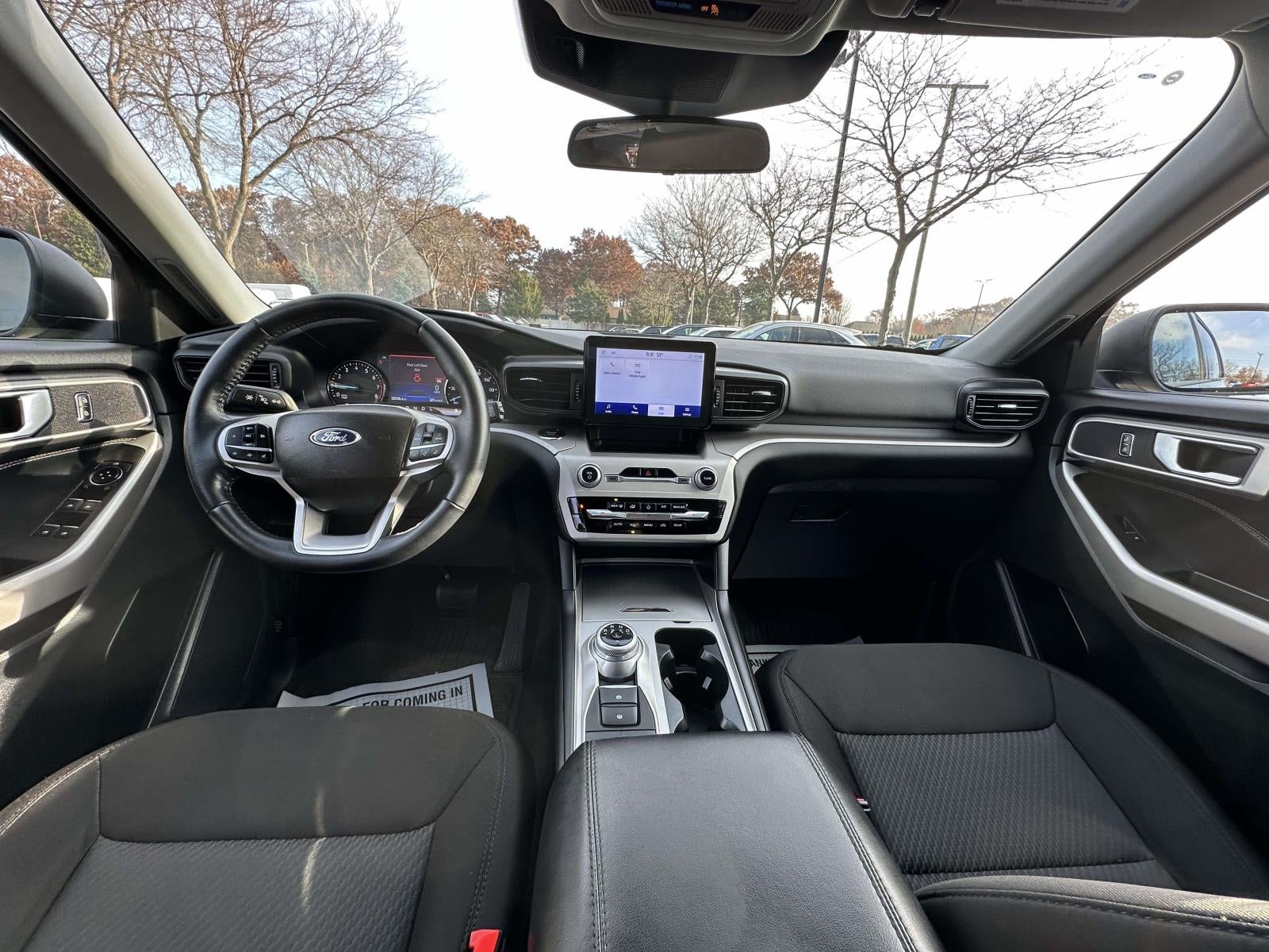 2023 Ford Explorer XLT 4WD