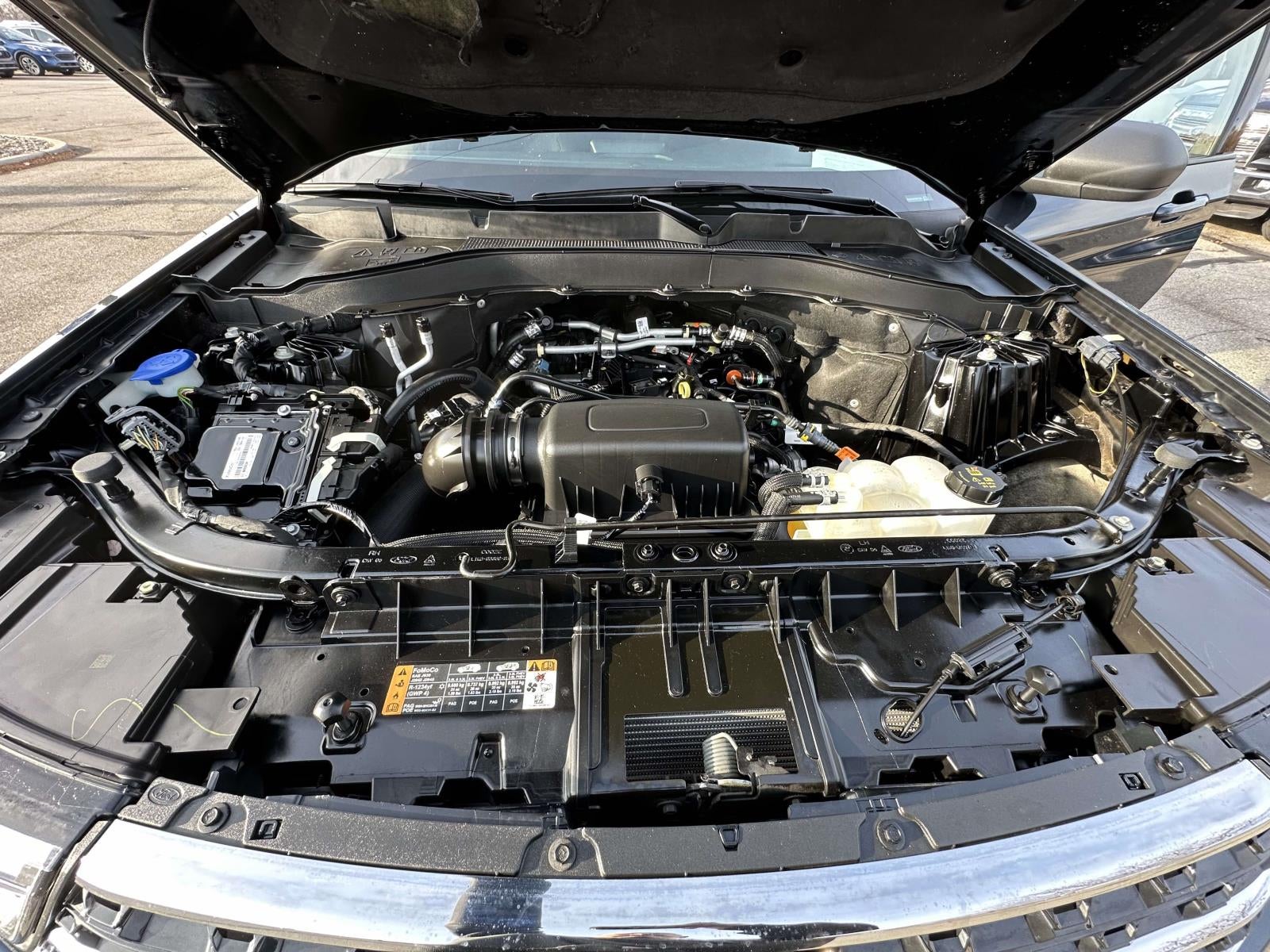 2023 Ford Explorer XLT 4WD