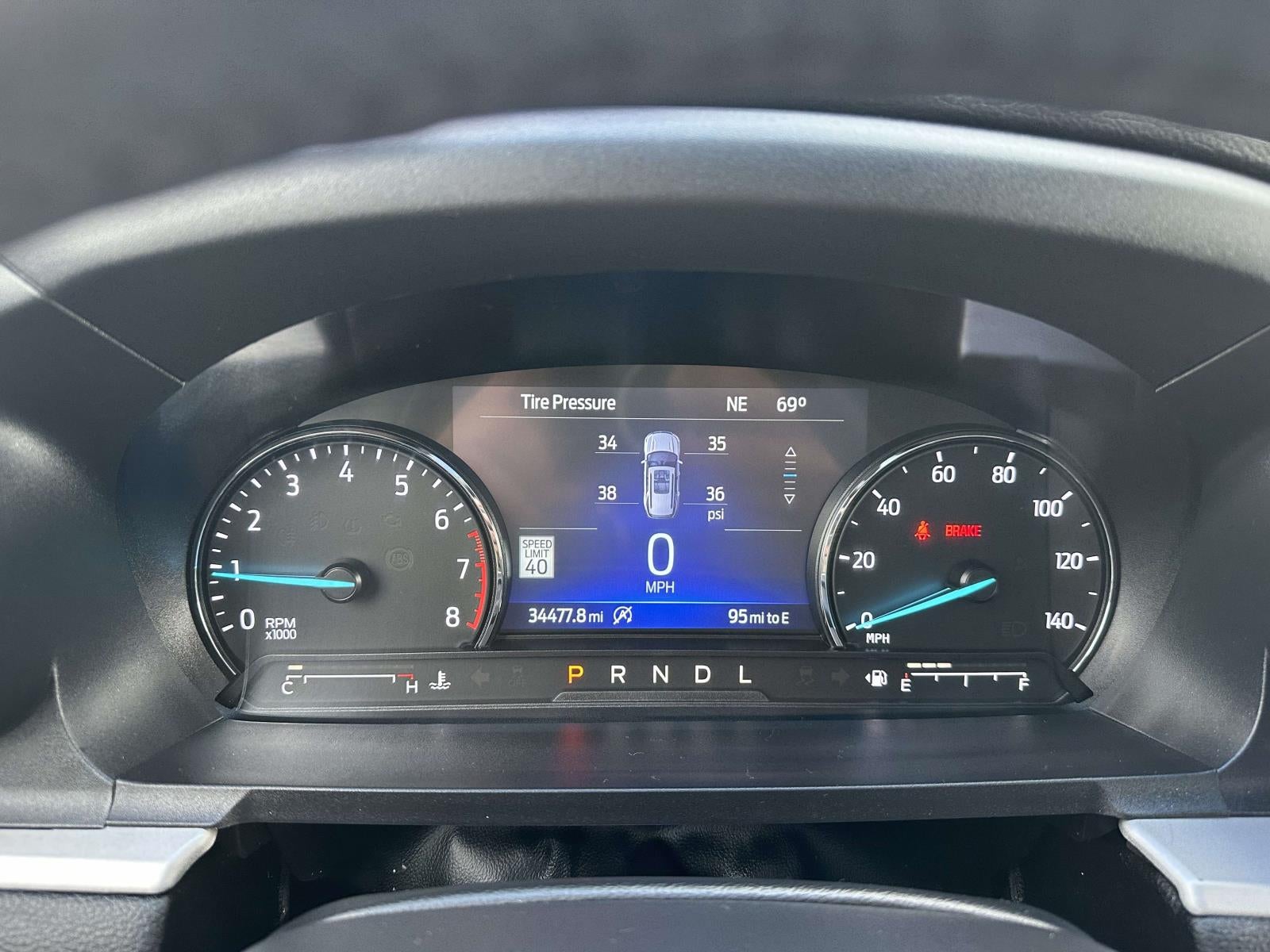 2023 Ford Explorer XLT 4WD