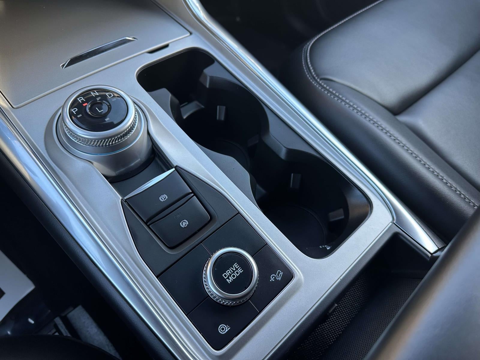 2023 Ford Explorer XLT 4WD
