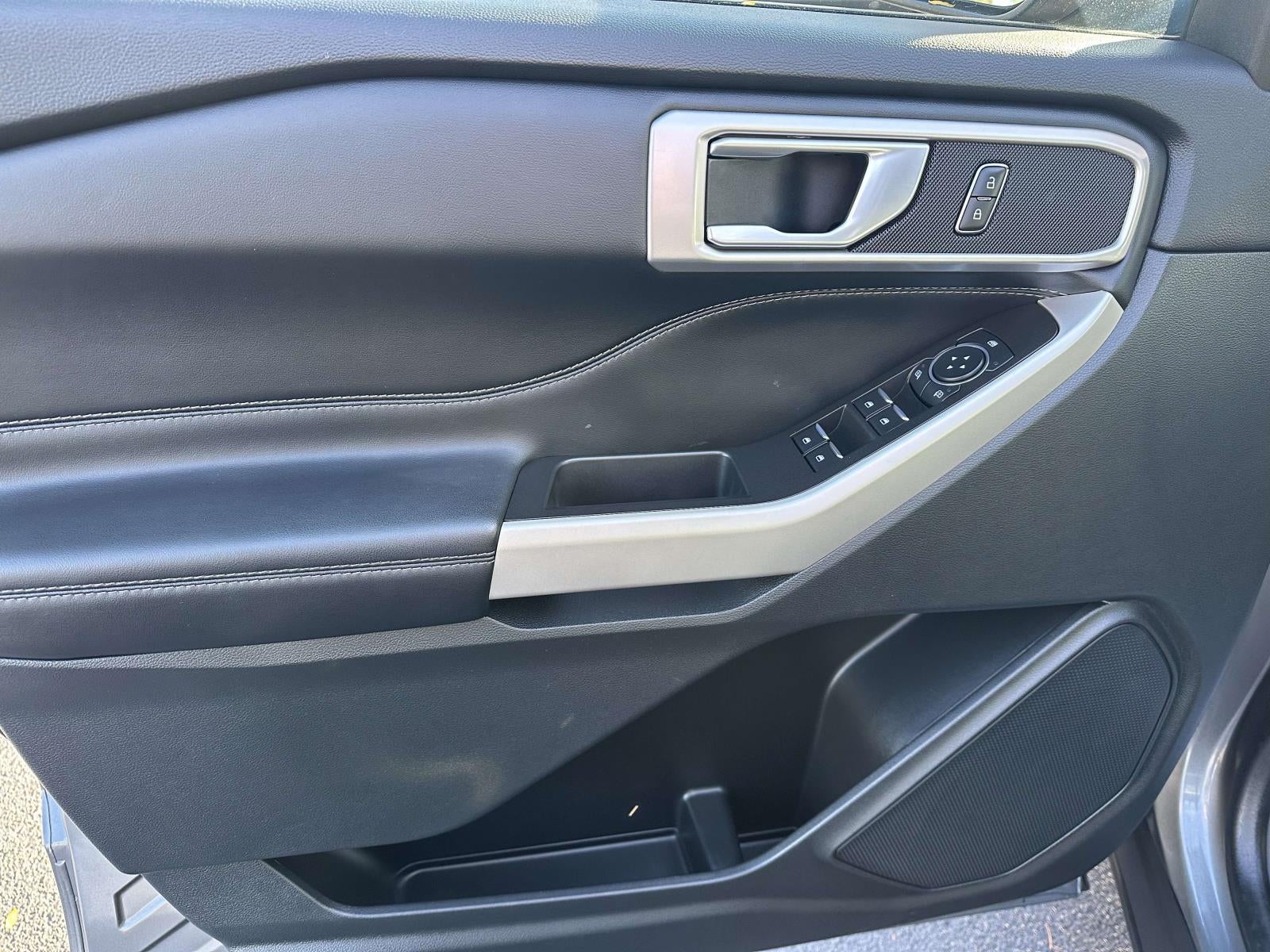 2023 Ford Explorer XLT 4WD