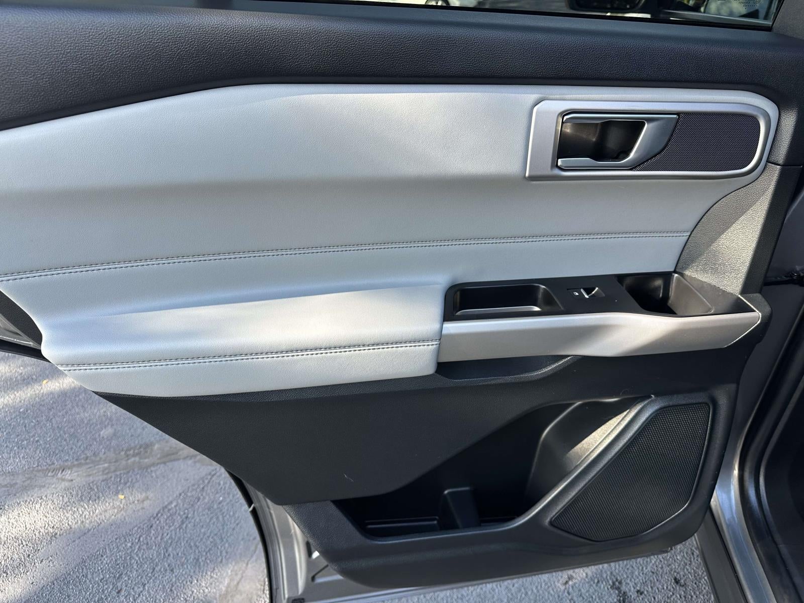 2023 Ford Explorer XLT 4WD