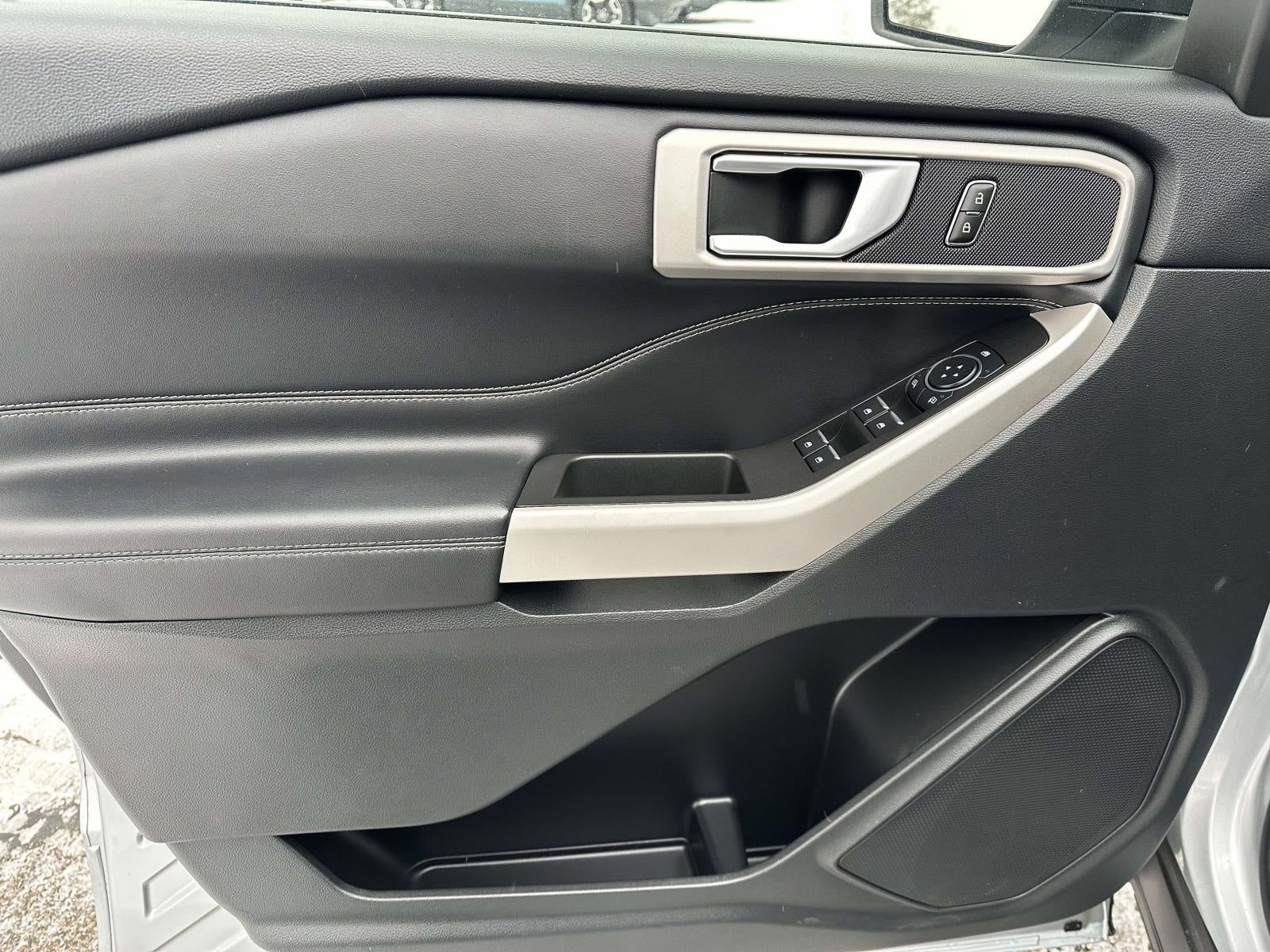 2023 Ford Explorer XLT 4WD