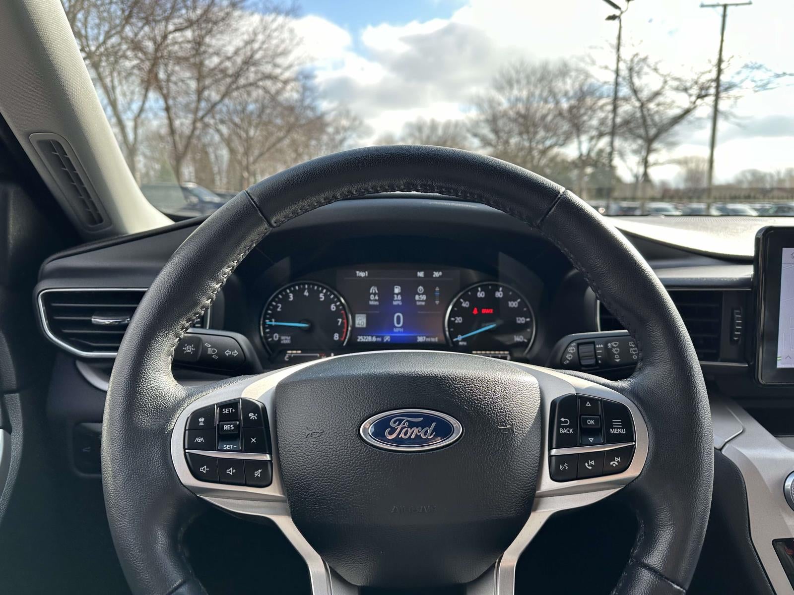 2023 Ford Explorer XLT 4WD