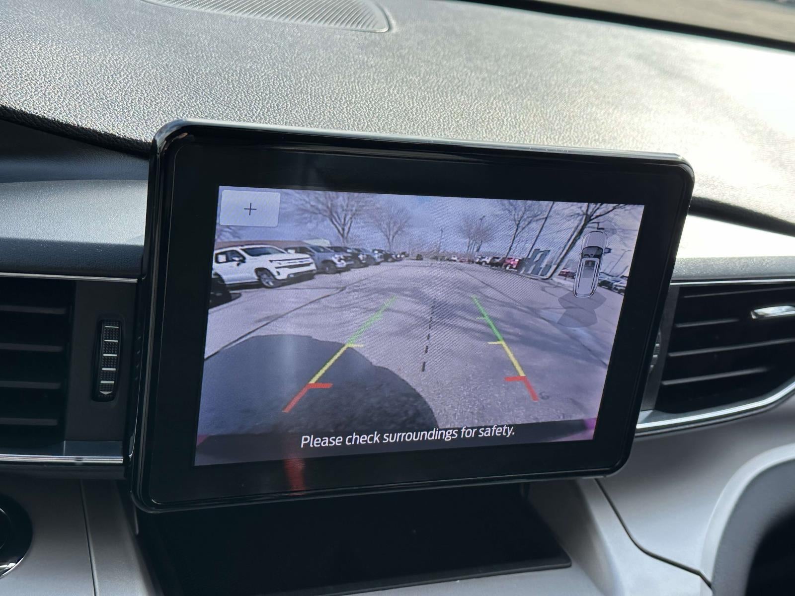 2023 Ford Explorer XLT 4WD