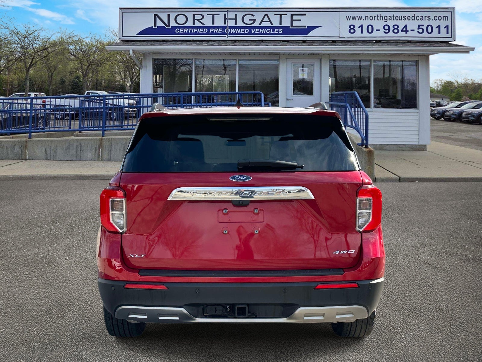 2023 Ford Explorer XLT 4WD