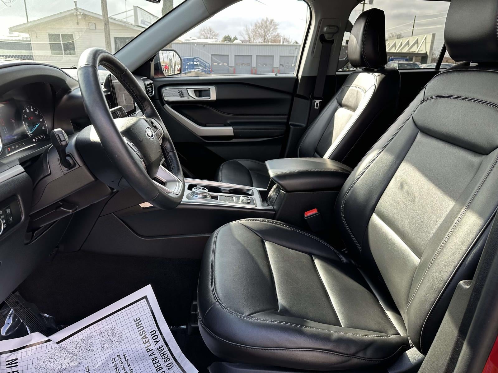 2023 Ford Explorer XLT 4WD