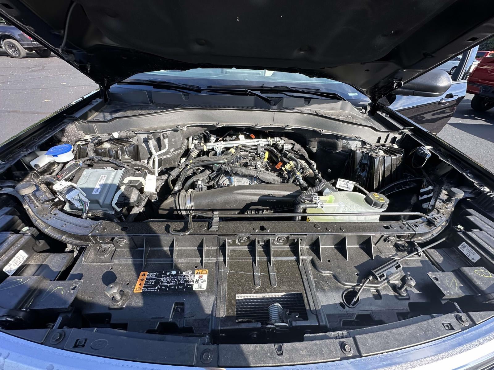 2026 Ford Explorer Active w/100A Pkg 4WD