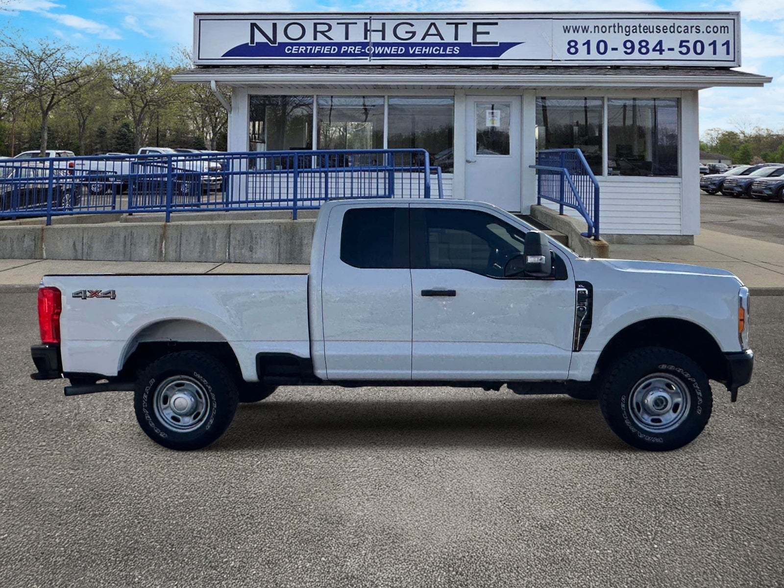 2023 Ford Super Duty F-250 SRW XL 4WD SuperCab 6.75' Box