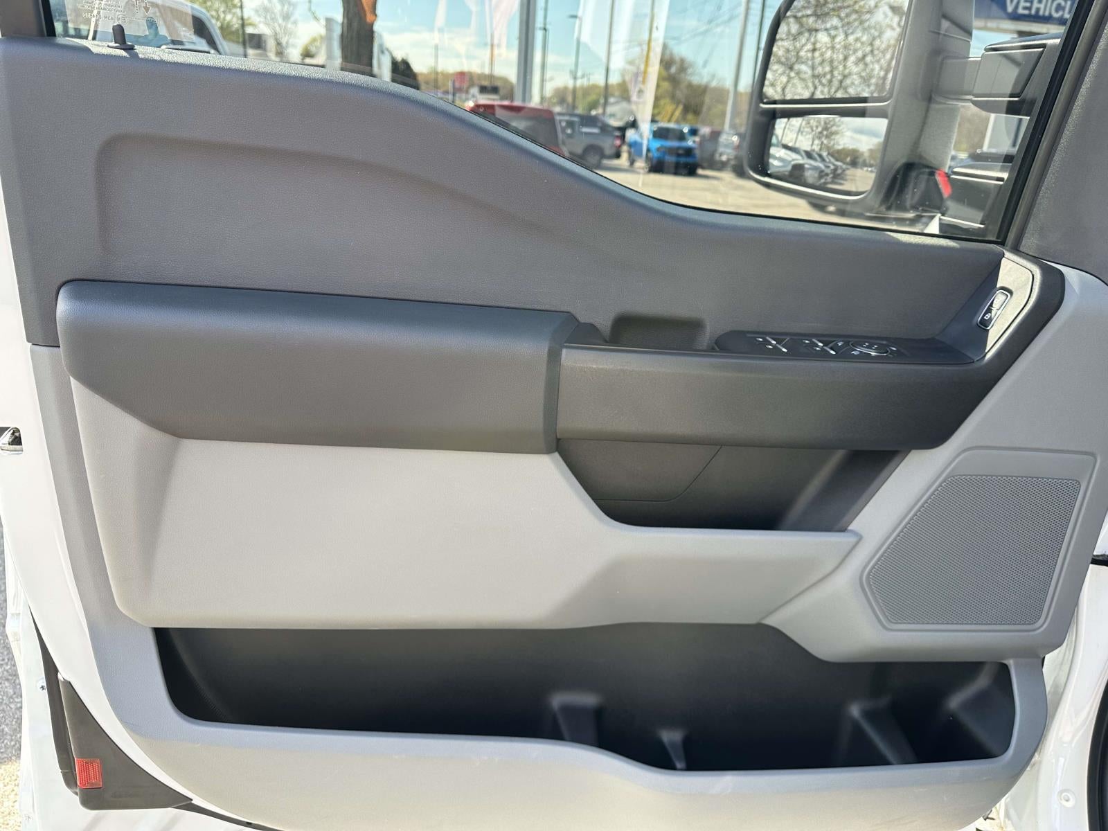 2023 Ford Super Duty F-250 SRW XL 4WD SuperCab 6.75' Box