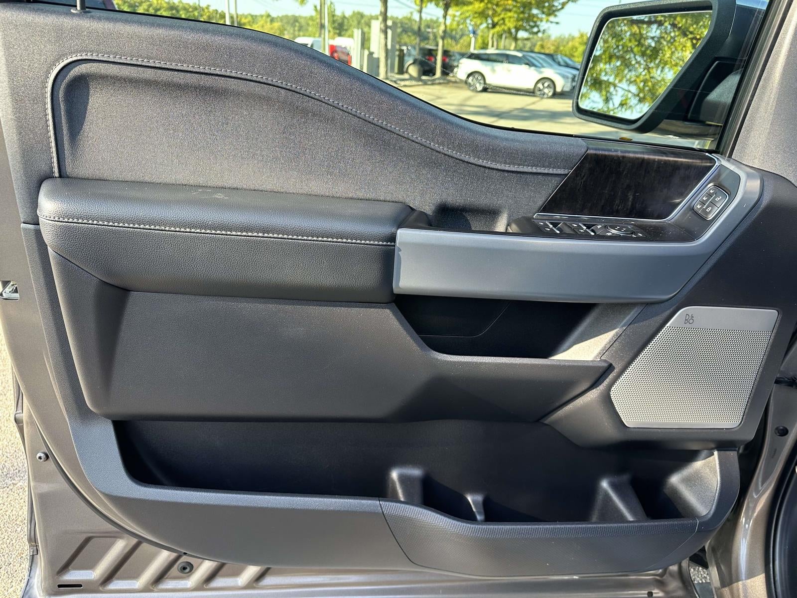 2022 Ford F-150 LARIAT 2WD SuperCrew 5.5' Box