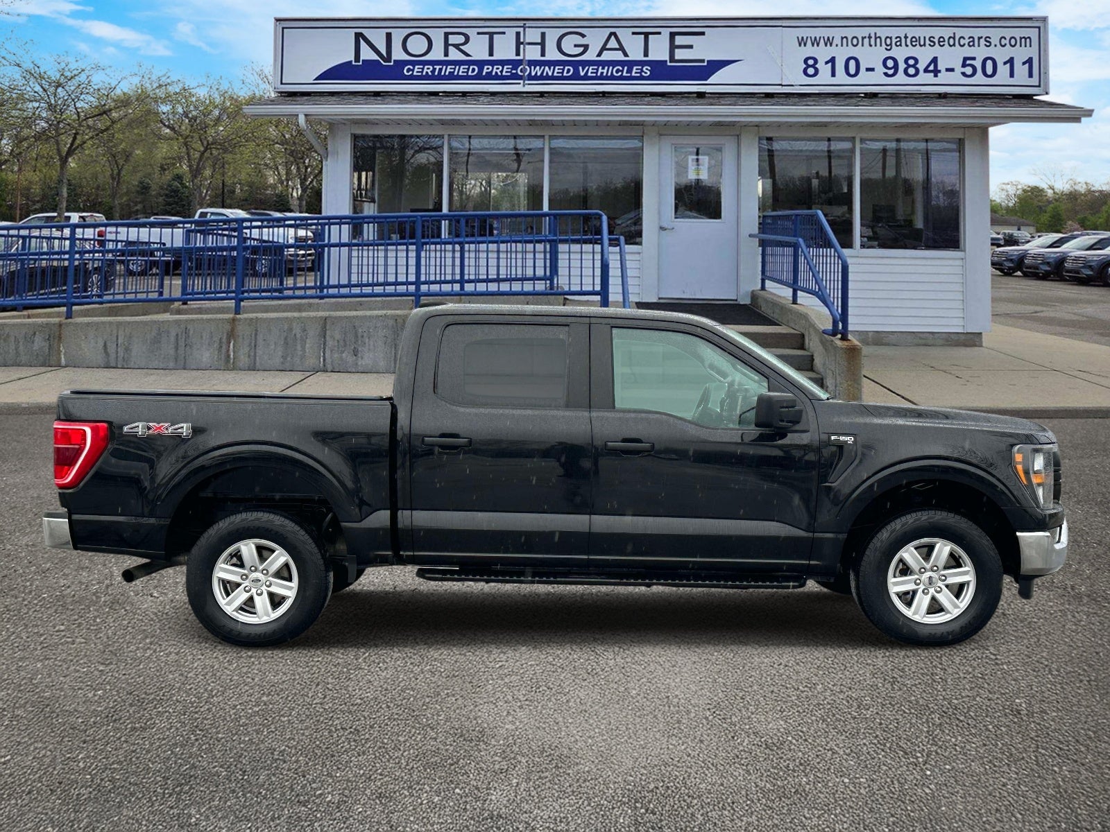 2023 Ford F-150 XL 4WD SuperCrew 5.5' Box