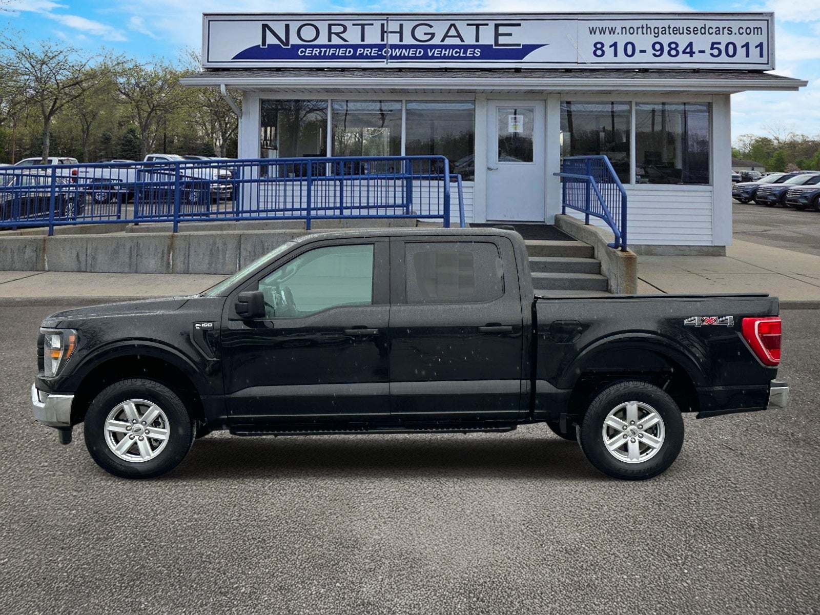 2023 Ford F-150 XL 4WD SuperCrew 5.5' Box