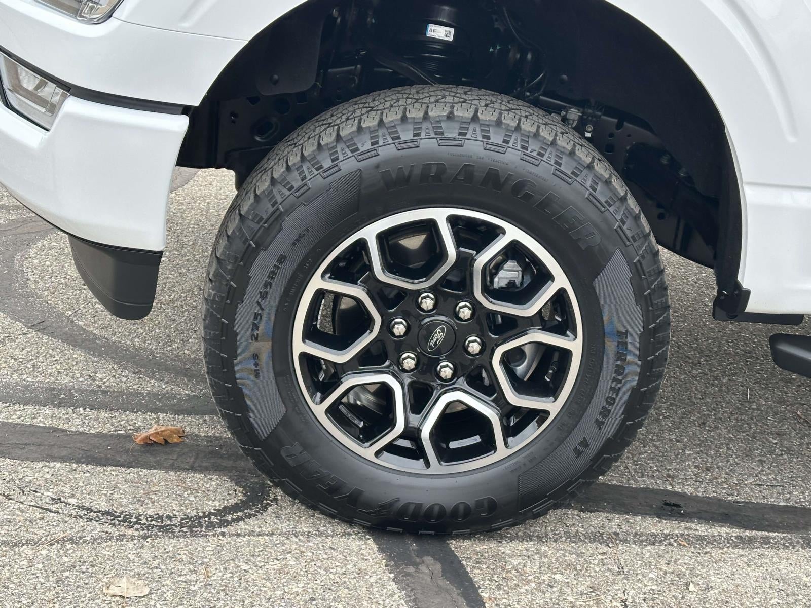 2023 Ford F-150 XLT 4WD SuperCrew 5.5' Box