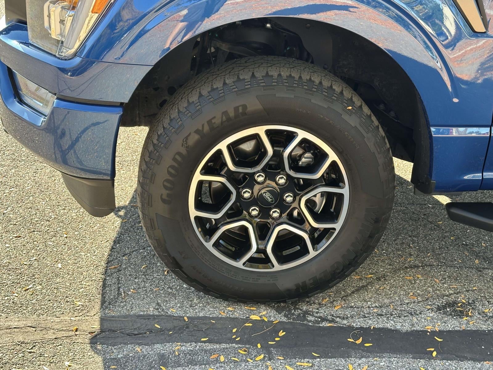 2023 Ford F-150 XLT 4WD SuperCrew 5.5' Box