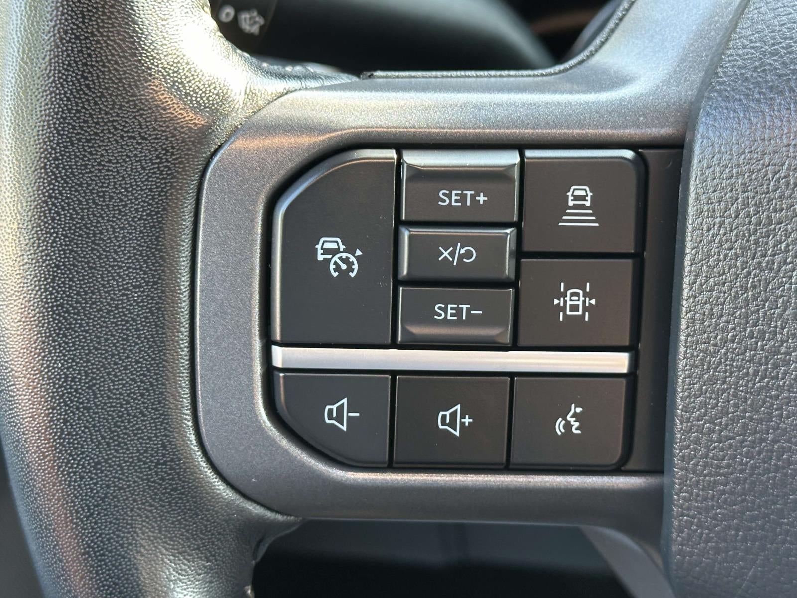 2023 Ford F-150 LARIAT 4WD SuperCrew 5.5' Box