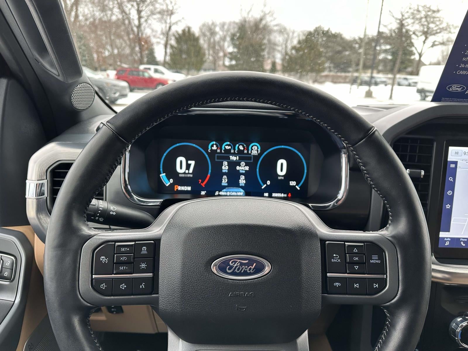 2022 Ford F-150 LARIAT 4WD SuperCrew 5.5' Box