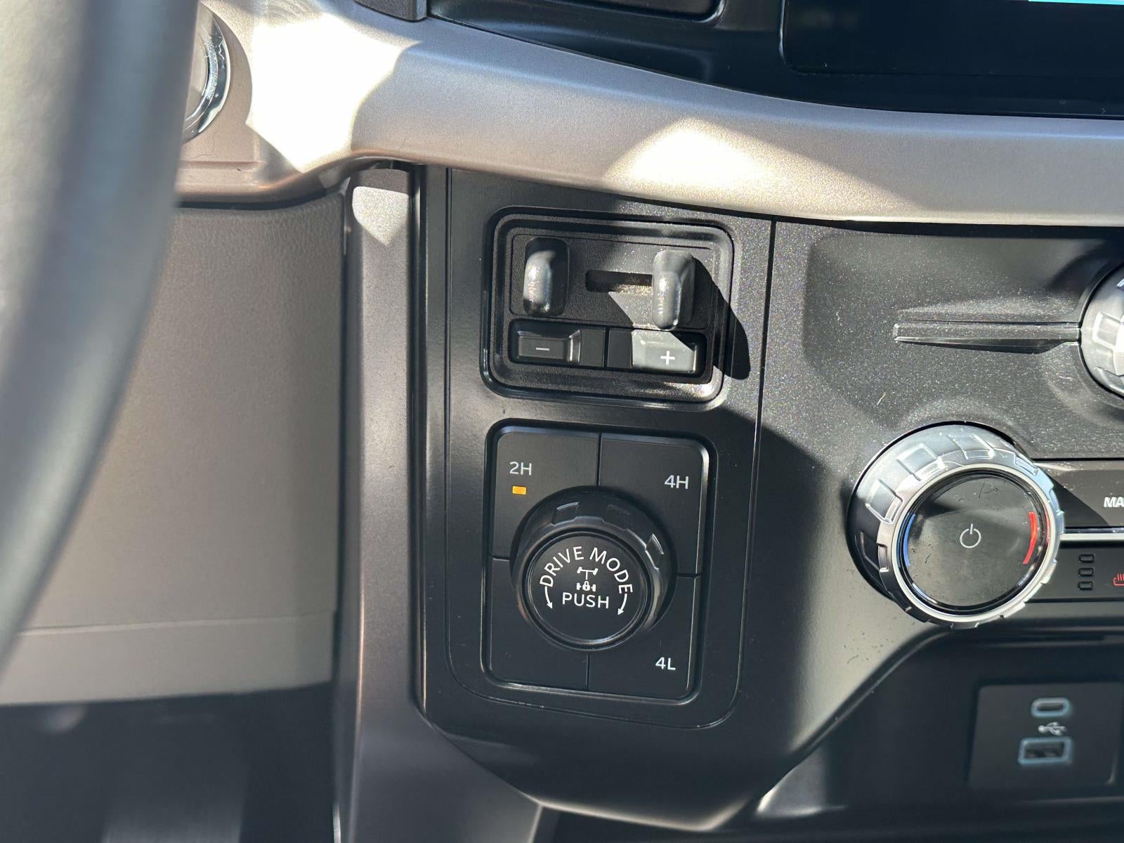 2023 Ford F-150 XLT 4WD SuperCrew 5.5' Box