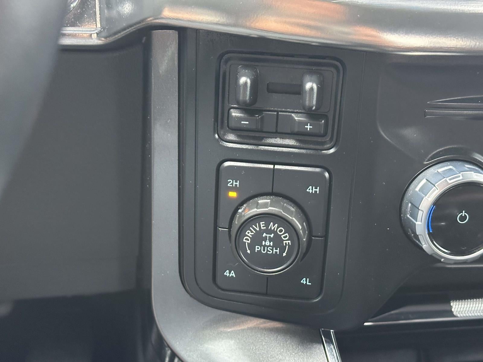 2023 Ford F-150 LARIAT 4WD SuperCrew 5.5' Box