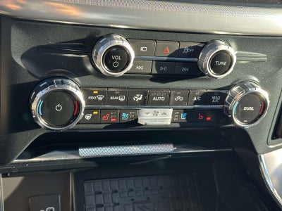 2025 Ford F-150 LARIAT 4WD SuperCrew 5.5' Box