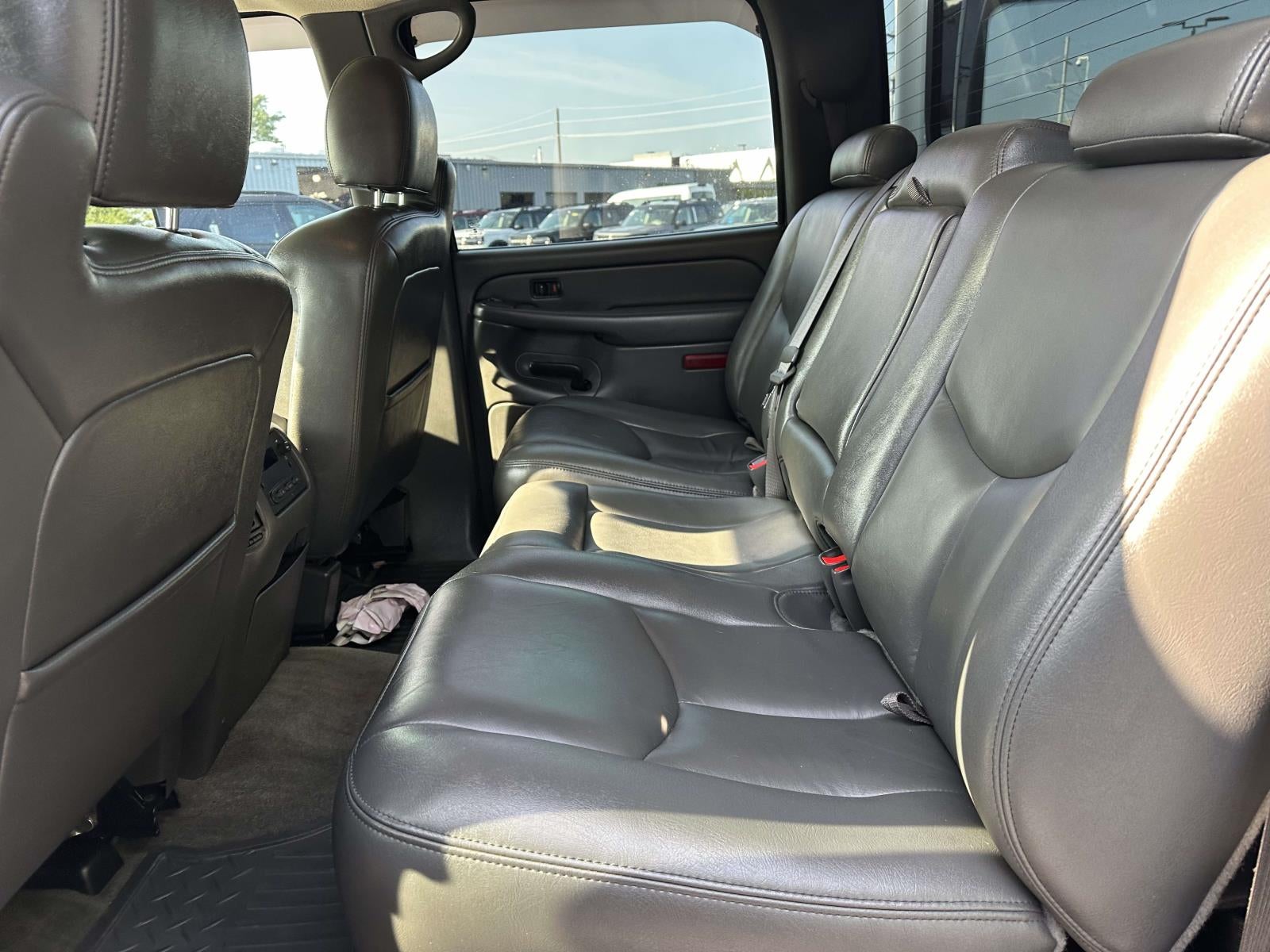 2005 Chevrolet Silverado 3500 Crew Cab 167 WB 4WD DRW LT