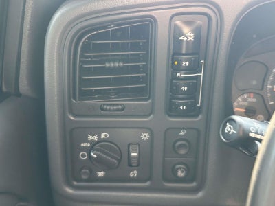 2005 Chevrolet Silverado 3500 Crew Cab 167 WB 4WD DRW LT