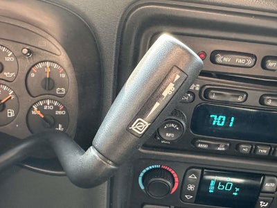 2005 Chevrolet Silverado 3500 Crew Cab 167 WB 4WD DRW LT