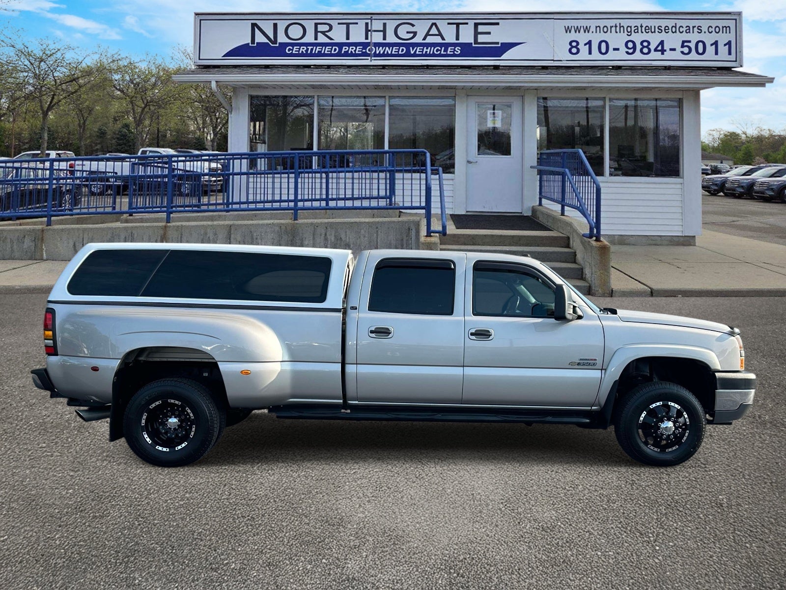 2005 Chevrolet Silverado 3500 Crew Cab 167 WB 4WD DRW LT