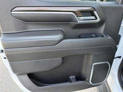 2022 Chevrolet Silverado 1500 4WD Crew Cab 147 LT w/1LT