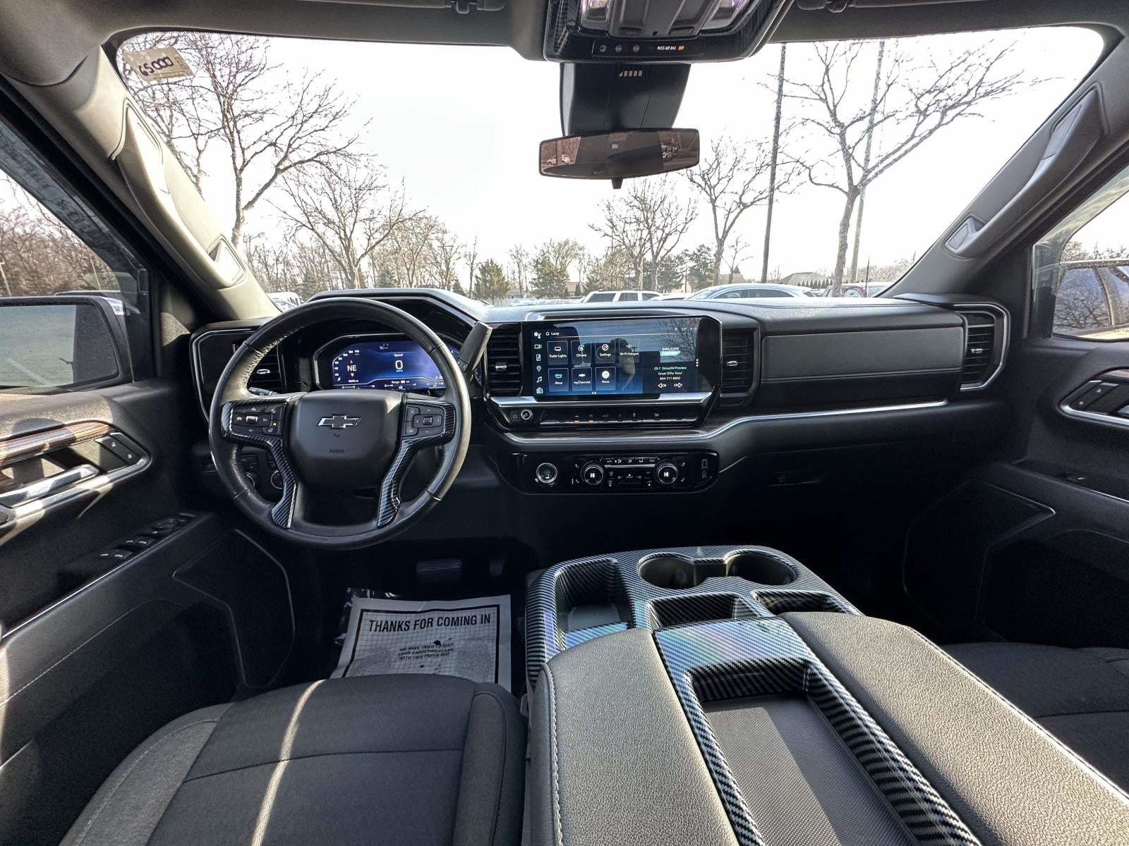 2022 Chevrolet Silverado 1500 4WD Crew Cab 147 LT w/1LT