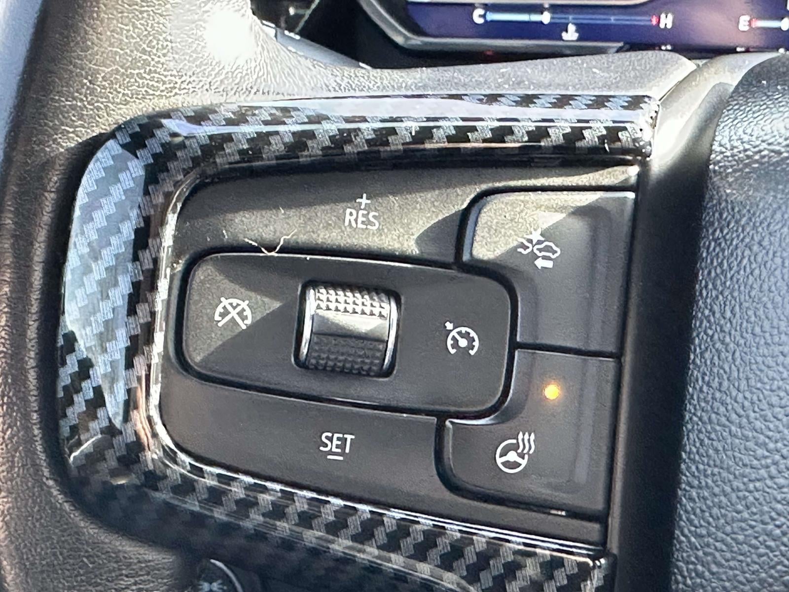 2022 Chevrolet Silverado 1500 4WD Crew Cab 147 LT w/1LT