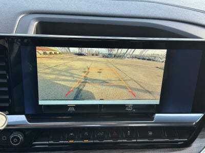 2022 Chevrolet Silverado 1500 4WD Crew Cab 147 LT w/1LT